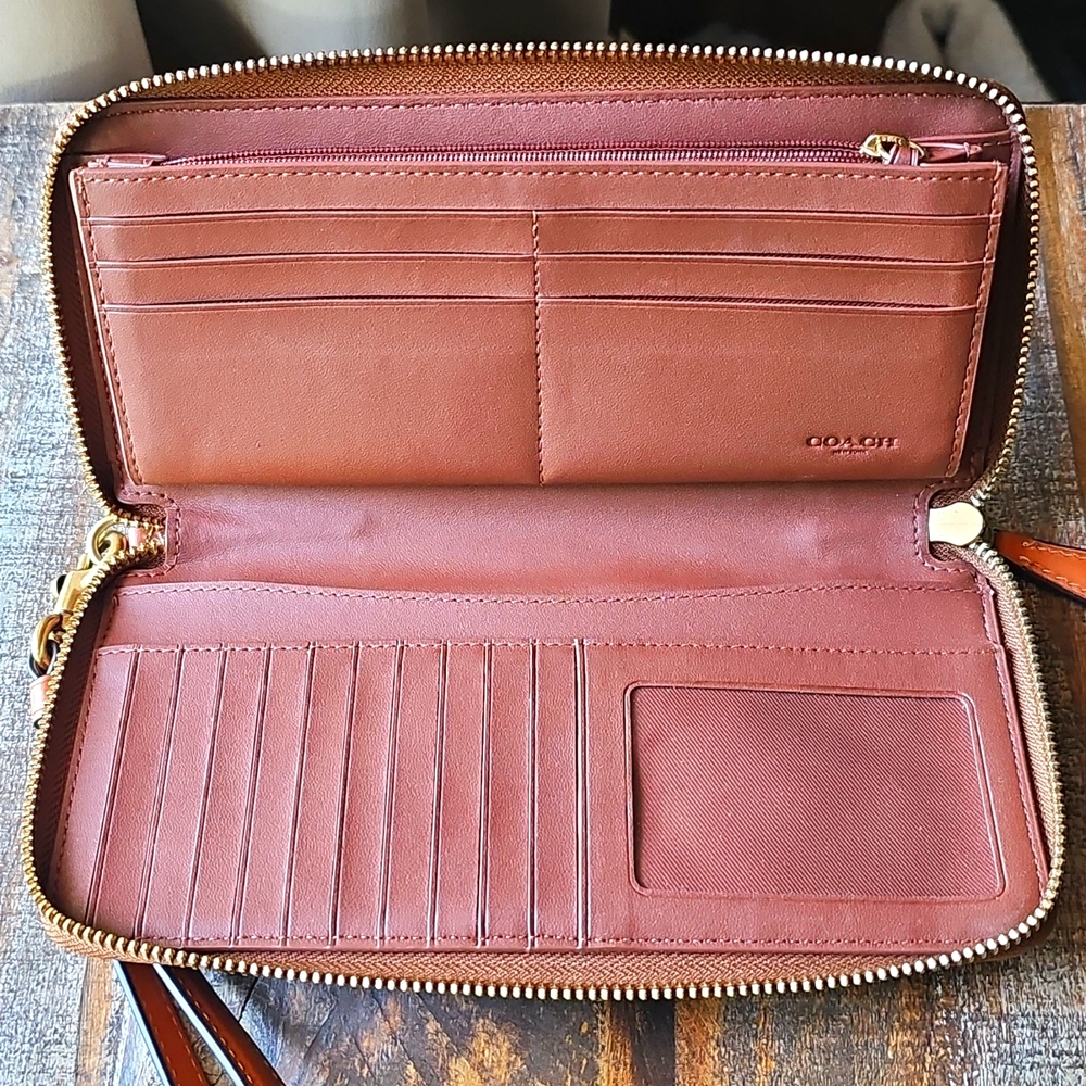 Coach Continental Wallet In Rainbow Signature Canvas Pride Edition - Picture 5 of 11